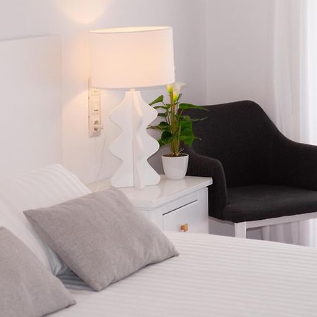 Hostal Comercio Дения Екстериор снимка